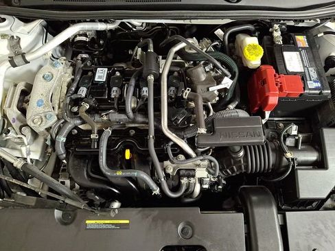 Used 2023 Nissan Sentra SR w/ SR Premium Package FWD image 29