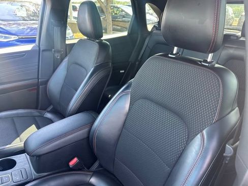 Used 2025 Ford Escape ST-Line Select AWD/4WD image 10
