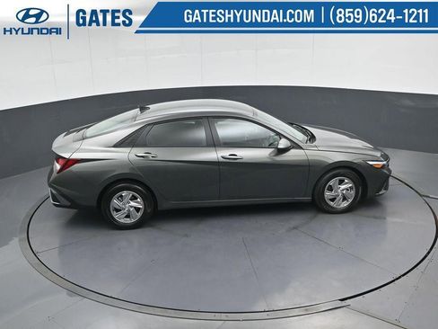 New 2026 Hyundai Elantra SE FWD image 44