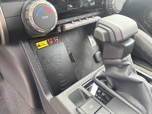 New 2026 Toyota 4Runner SR5 AWD/4WD image 24
