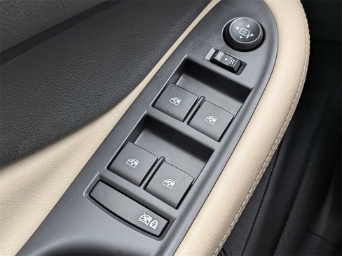 Used 2019 Buick Envision Essence image 27