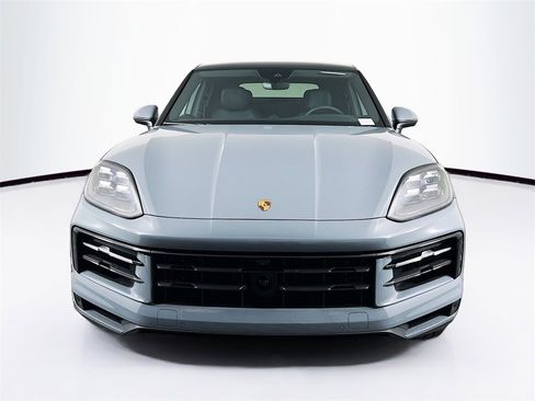New 2026 Porsche Cayenne S image 6