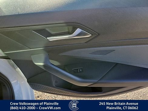 New 2026 Volkswagen Jetta SE image 32