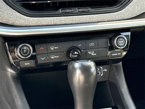 Used 2022 Jeep Compass Latitude w/ Sun and Sound Group image 22