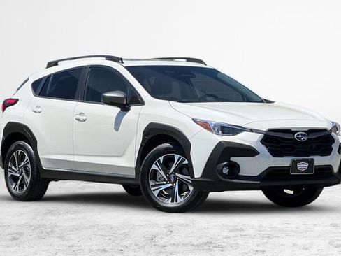 Used 2025 Subaru Crosstrek 2.0i Premium AWD/4WD image 2