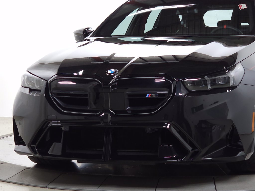 Used 2026 BMW M5 Touring AWD/4WD image 3