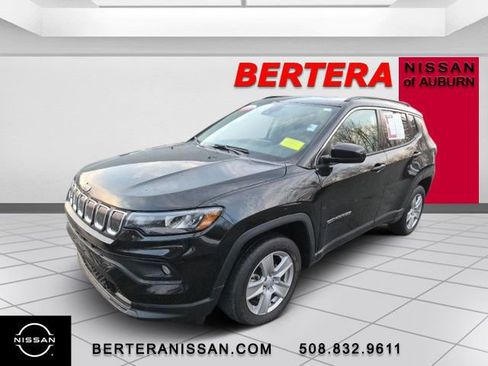 Used 2022 Jeep Compass Latitude w/ Sun and Sound Group image 5
