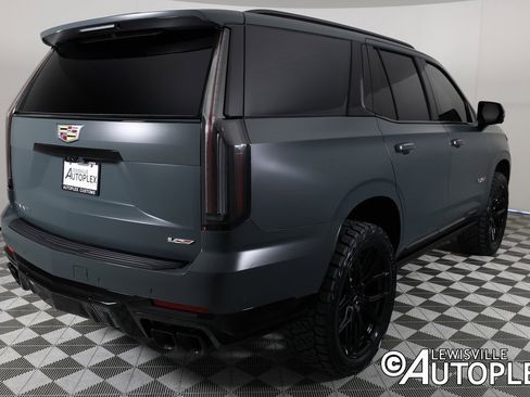 Used 2026 Cadillac Escalade V w/ LPO, Floor Liner Package image 5