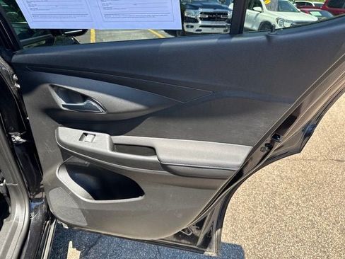 Used 2025 Buick Envista Sport Touring FWD image 21