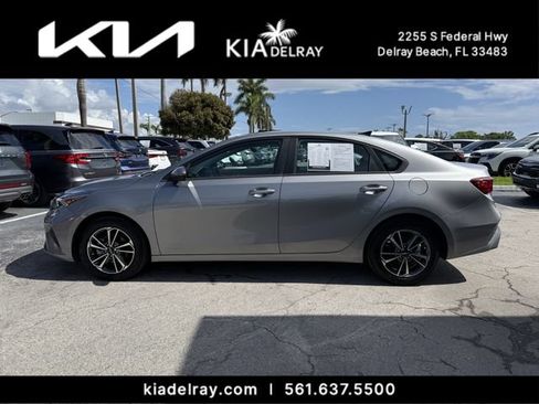 Certified 2024 Kia Forte LXS w/ LXS Technology Package FWD image 5