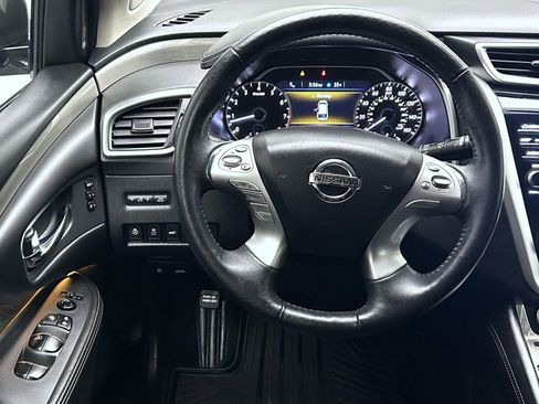 Used 2018 Nissan Murano Platinum w/ Cargo Package image 12
