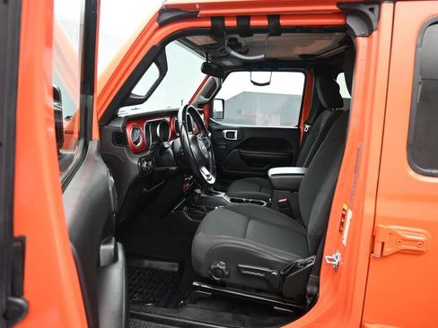 Used 2020 Jeep Wrangler Unlimited Rubicon AWD/4WD image 11