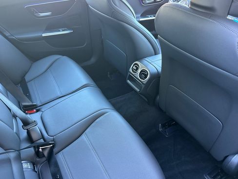 Used 2024 Mercedes-Benz C 300 Sedan image 32