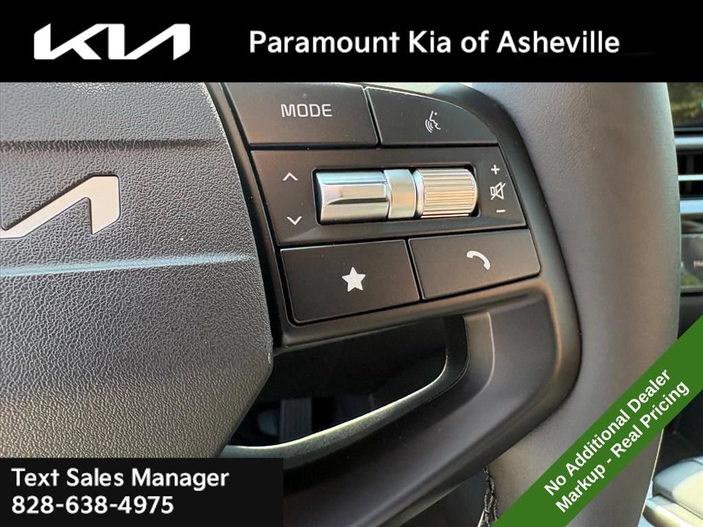 New 2026 Kia Sportage EX FWD image 12