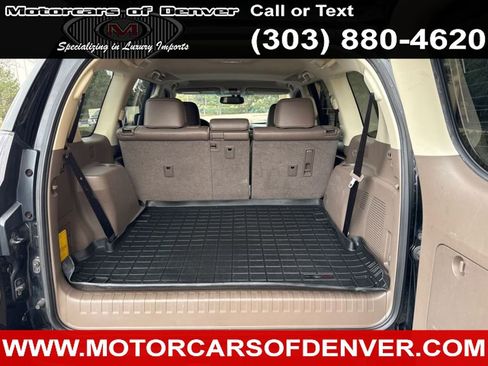 Used 2017 Lexus GX 460 Premium w/ Premium Package image 8