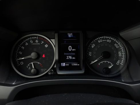 Used 2023 Toyota Tacoma TRD Off-Road w/ Technology Package AWD/4WD image 38