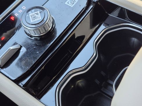 Certified 2023 Jeep Grand Cherokee Limited w/ Trailer Tow Prep Group (B) image 24