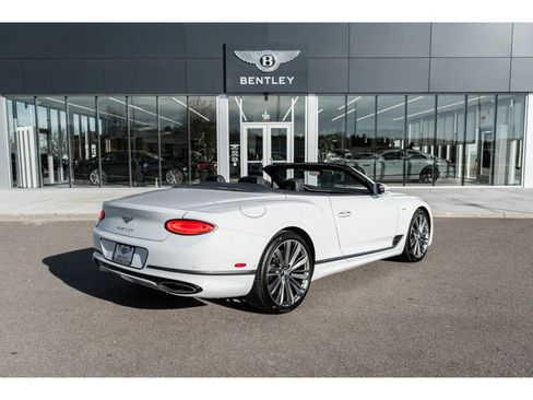 Used 2024 Bentley Continental GT Speed image 12