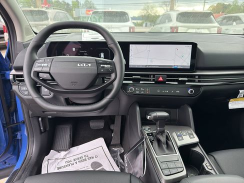 New 2026 Kia Sportage SX FWD image 23