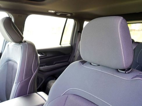 New 2026 Jeep Grand Cherokee Laredo X RWD image 11