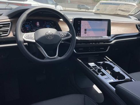 New 2026 Volkswagen Atlas SE AWD/4WD image 6