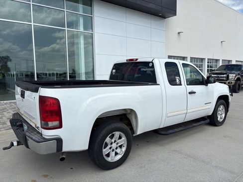 Used 2010 GMC Sierra 1500 SLE w/ Power Pack Plus image 3