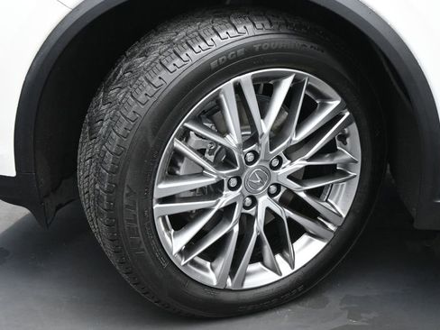 Used 2023 Acura MDX SH-AWD w/ Advance Package image 28