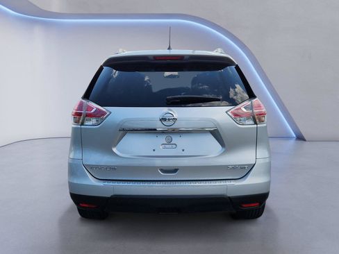 Used 2015 Nissan Rogue SV AWD/4WD image 4