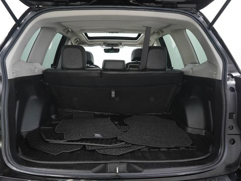 Used 2018 Subaru Forester 2.5i Premium w/ Popular Package #2A AWD/4WD image 9