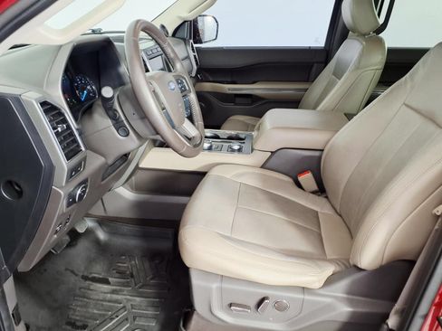 Used 2018 Ford Expedition Max XLT w/ Equipment Group 202A AWD/4WD image 10
