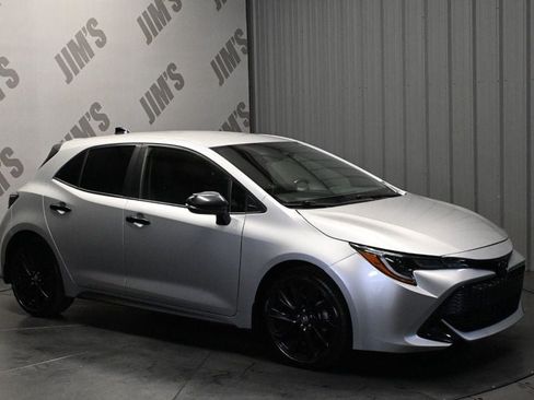 Used 2022 Toyota Corolla SE FWD image 3