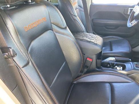 Used 2020 Jeep Gladiator Mojave image 23
