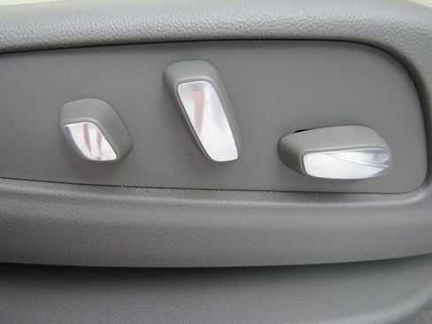 Used 2020 Cadillac XT6 Premium Luxury image 40