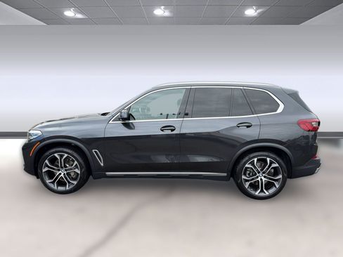 Used 2021 BMW X5 xDrive40i w/ Premium Package AWD/4WD image 2