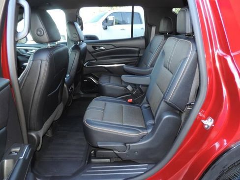 Certified 2025 Chevrolet Traverse High Country w/ LPO, Floor Liner Package FWD image 23
