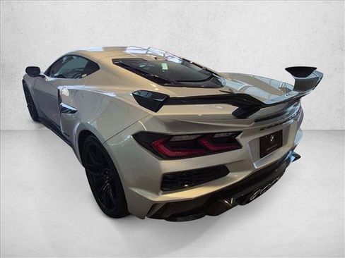 Used 2026 Chevrolet Corvette Z06 w/ Z07 Performance Package RWD image 8