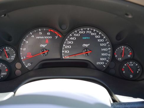Used 2003 Chevrolet Corvette Coupe w/ Preferred Equipment Group RWD image 15