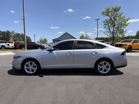 Used 2024 Honda Accord LX image 21