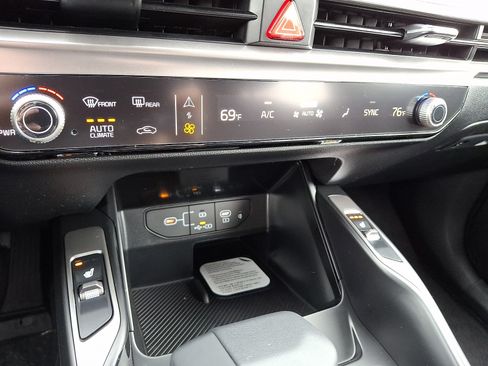 New 2026 Kia Sorento S AWD/4WD image 10