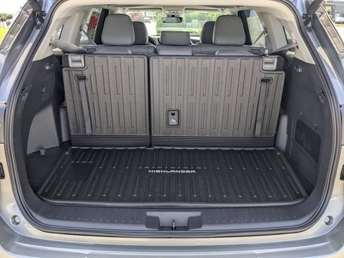 New 2026 Toyota Highlander XLE AWD/4WD image 15