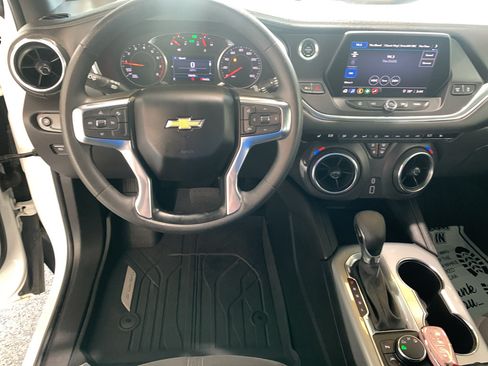 Used 2022 Chevrolet Blazer LT AWD/4WD image 17