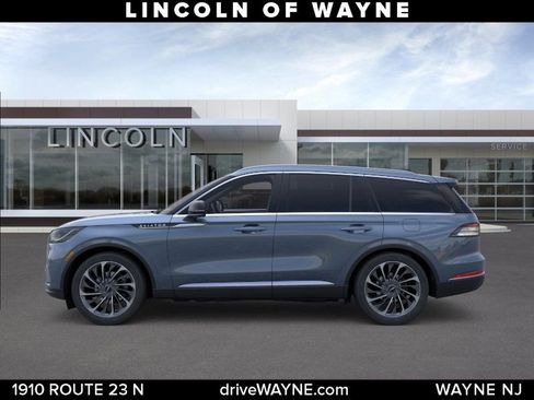 New 2026 Lincoln Aviator Reserve image 3