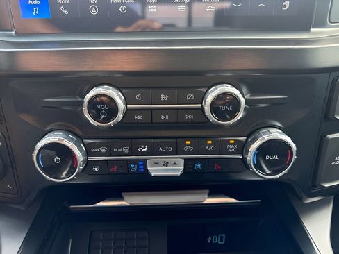 Used 2023 Ford F350 Lariat w/ Sport Appearance Package AWD/4WD image 15