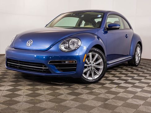Used 2017 Volkswagen Beetle 1.8T SE FWD image 2