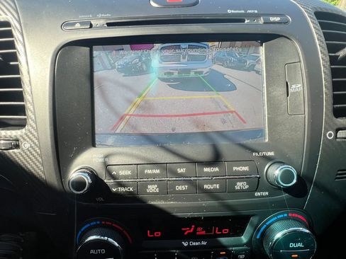 Used 2015 Kia Forte EX w/ EX Premium Package FWD image 25