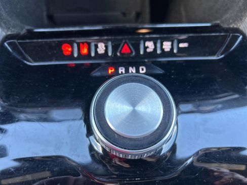 Certified 2024 Jeep Wagoneer L Series II w/ Flexible Seating Group image 23