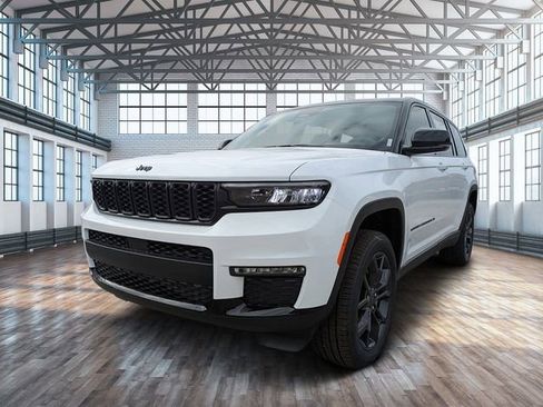 New 2025 Jeep Grand Cherokee L Limited AWD/4WD image 8