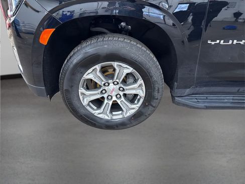 Used 2022 GMC Yukon SLE image 12