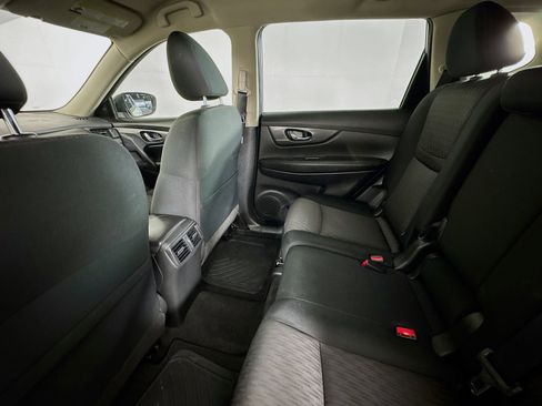 Used 2020 Nissan Rogue S w/ Special Edition Package FWD image 23
