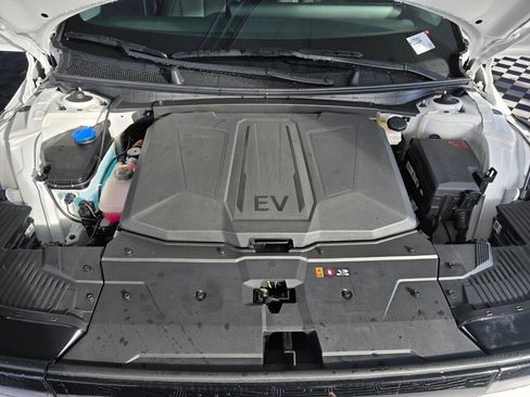New 2026 Hyundai Ioniq 5 SEL image 12